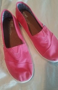 Toms pink youth classic